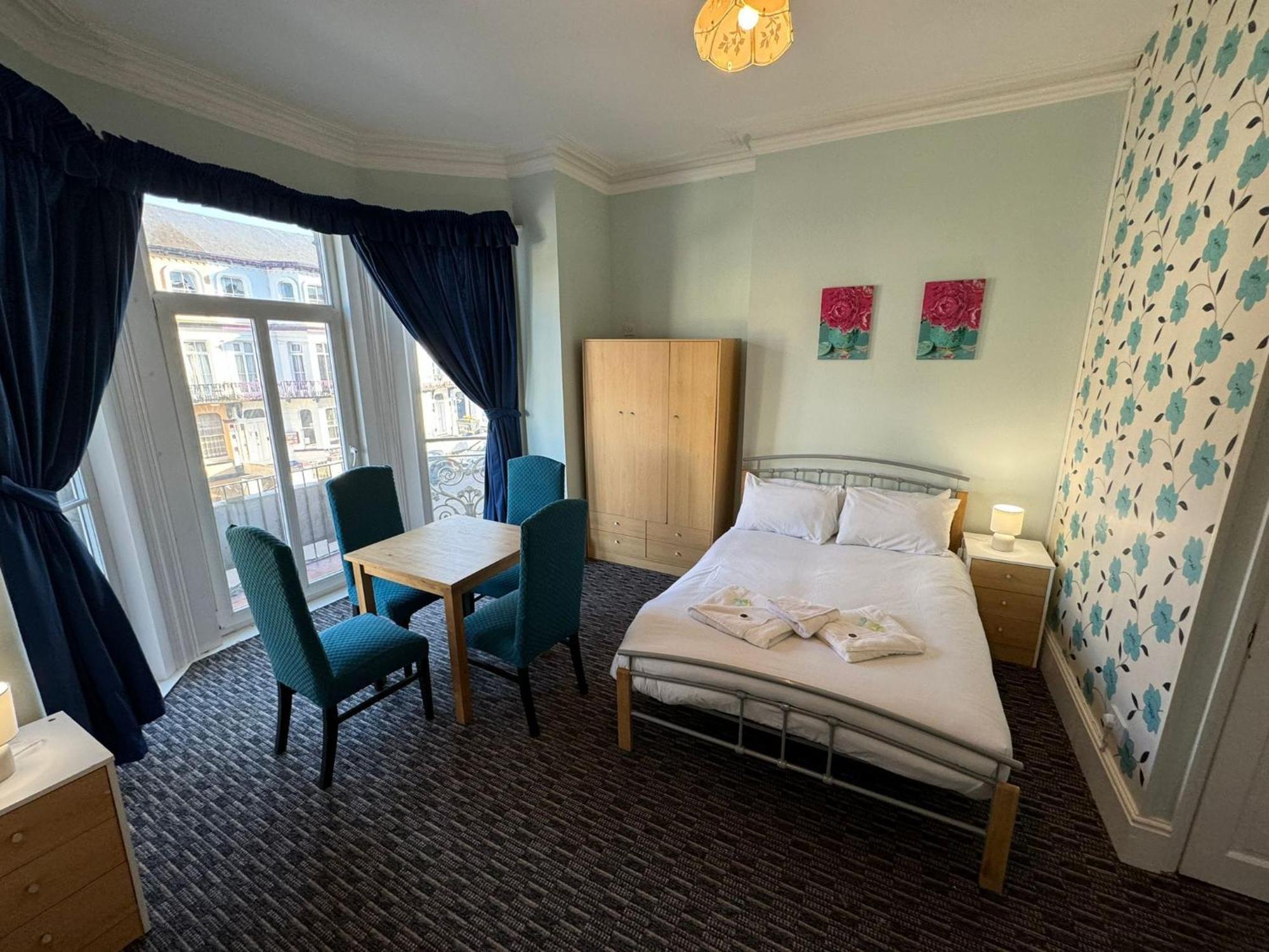 The Paradise Guest House Great Yarmouth Zewnętrze zdjęcie